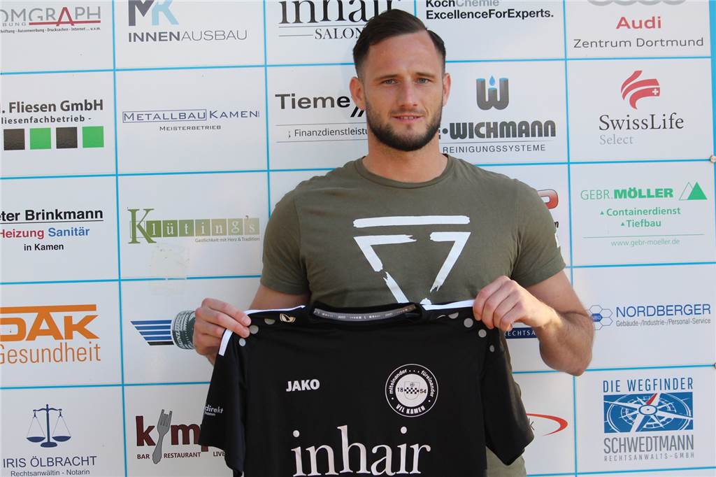 Aus der Regionalliga zum VfL Kamen: „Schwerste Entscheidung meines Lebens“ Rene Lindner bei der offiziellen Vorstellung bei seinem neuen Verein.