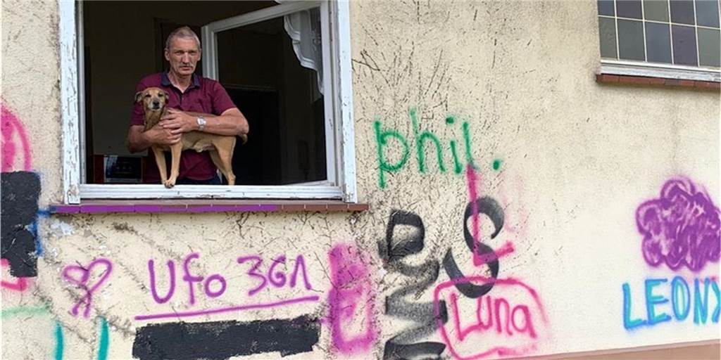 Ärger in Borken: „Übungshäuser“ für Schul-Graffiti-Projekt sind noch bewohnt Rentner Paul Mühlhaus ärgert sich über die Aktion: „Ich finde das respektlos uns Bewohnern gegenüber.“