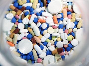 Rezeptfreie Mittel halten oft nicht, was sie versprechen. Besonders der Mix verschiedener Wirkstoffe schnitt in der Untersuchung der Stiftung Warentest nicht gut ab.