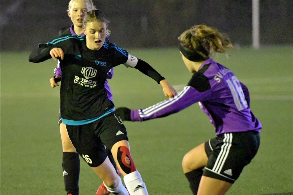 Bundesliga durch Coronavirus in Gefahr – der Traum des SSV Rhade droht zu platzen Frauek, von der Aßen, U17 des SSV Rhade