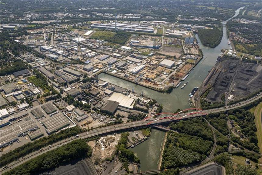 Brexit trifft deutsche Regionen besonders hart Rhein-Herne-Kanal zwischen Bottrop und Essen: Zu den Regionen, die in Deutschland am stärksten vom Brexit betroffen wären, zählt auch das Ruhrgebiet. Foto: Hans Blossey/RDN