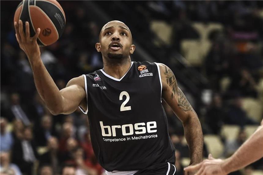 Brose Bamberg besiegt Malaga mit 93:88 Ricky Hickman erzielte 28 Punkte für die Bamberger. Foto: Angelos Tzortzinis