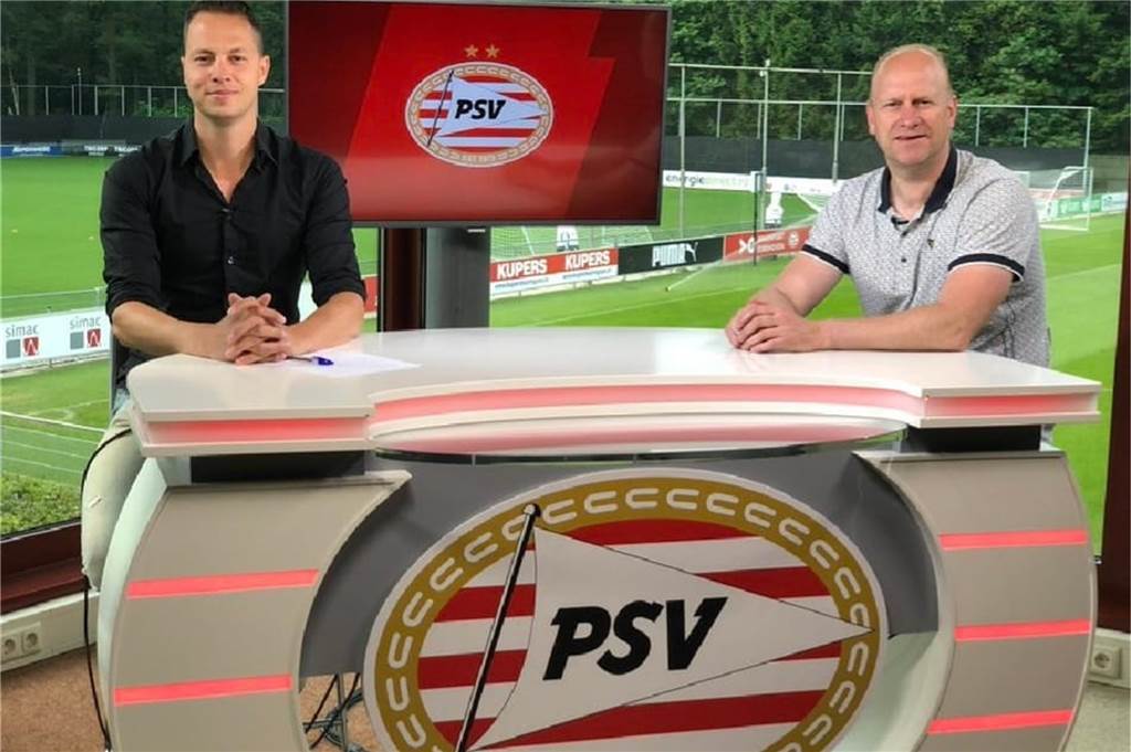 Rik Elfrink (r.) schreibt seit 2010 für „Eindhovens Dagblad“ über die PSV.