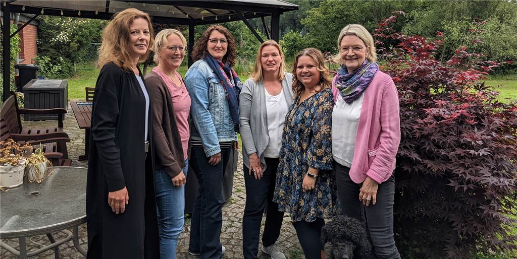 Immer mehr misshandelte Babys - Pflegeeltern in Dorsten dringend gesucht Rita Lammersmann, Kathrin Schwerhoff, Eva Steuber, Anke Schug, Sandra Vesper und Hildegard Overfeld