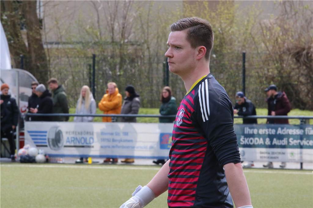 Spitzenspiel mit Torgarantie: PSV Bork empfängt den BSV Heeren Rob Solty fällt beim BSV Heeren für den Rest der Hinrunde aus.