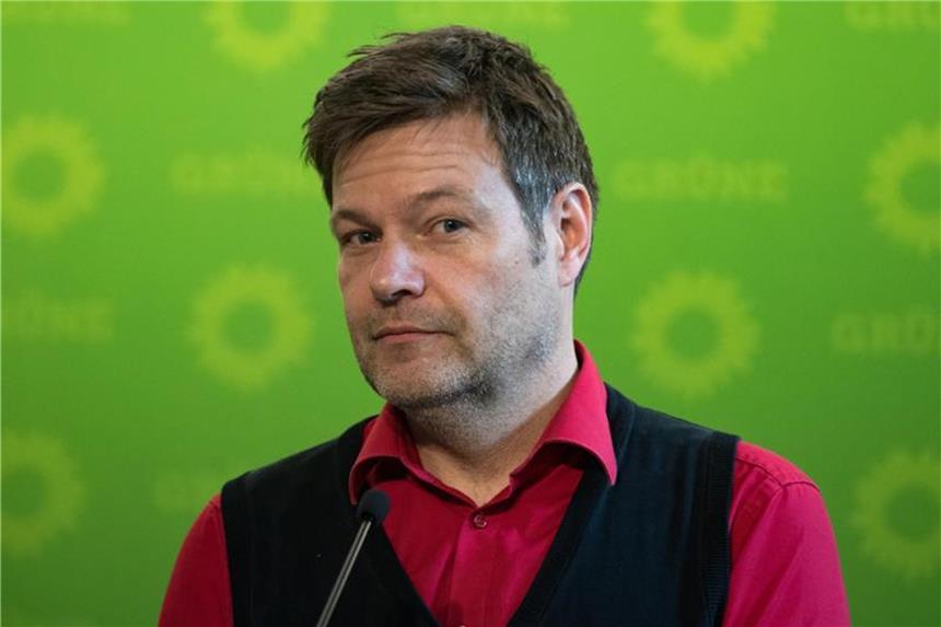 Grünen-Chef Habeck fordert Unterstützung für Plastiksteuer Robert Habeck, Vorsitzender von Bündnis 90/Die Grünen: „Es geht mir auf den Keks, dass alle immer rumlamentieren, dass Plastik das Megaproblem des Jahrhunderts ist, sich aber in die Büsche schlagen, sobald es konkret wird.“ Foto: Soeren Stache