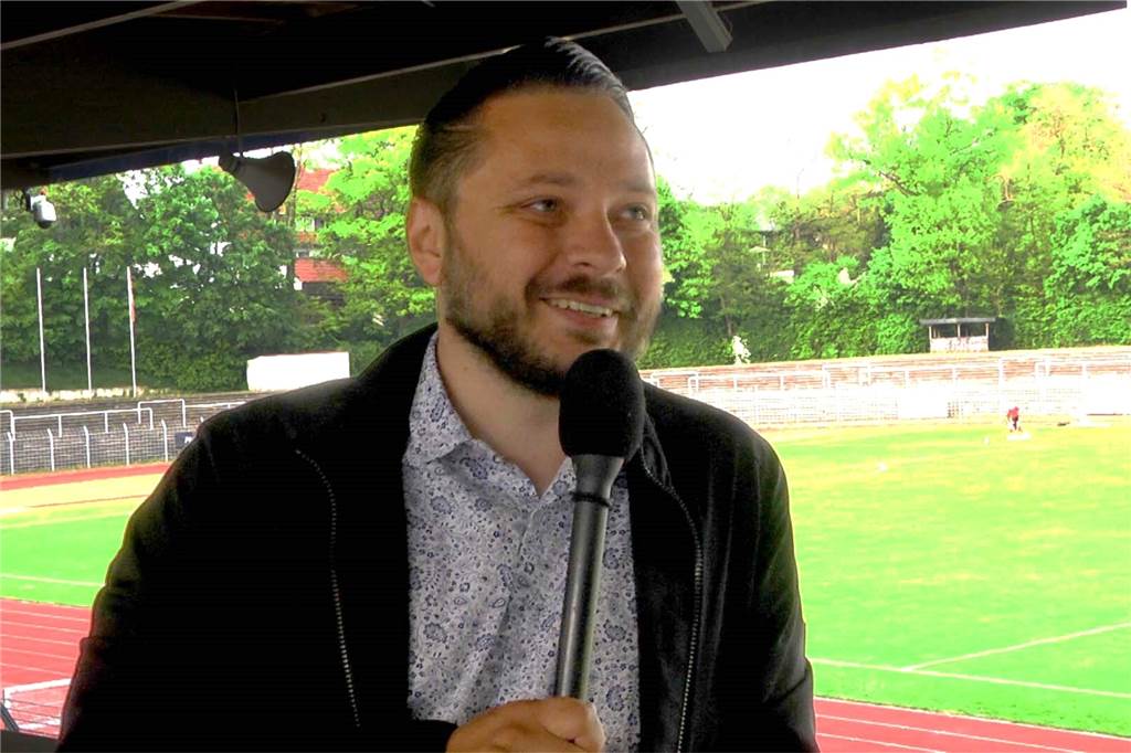 Pokal gegen Preußen Münster - Flutlicht-Premiere im Stimberg-Stadion Robert Mazurek freut sich aufs erste Erkenschwicker Pokalspiel im Stimberg-Stadion unter Flutlicht.