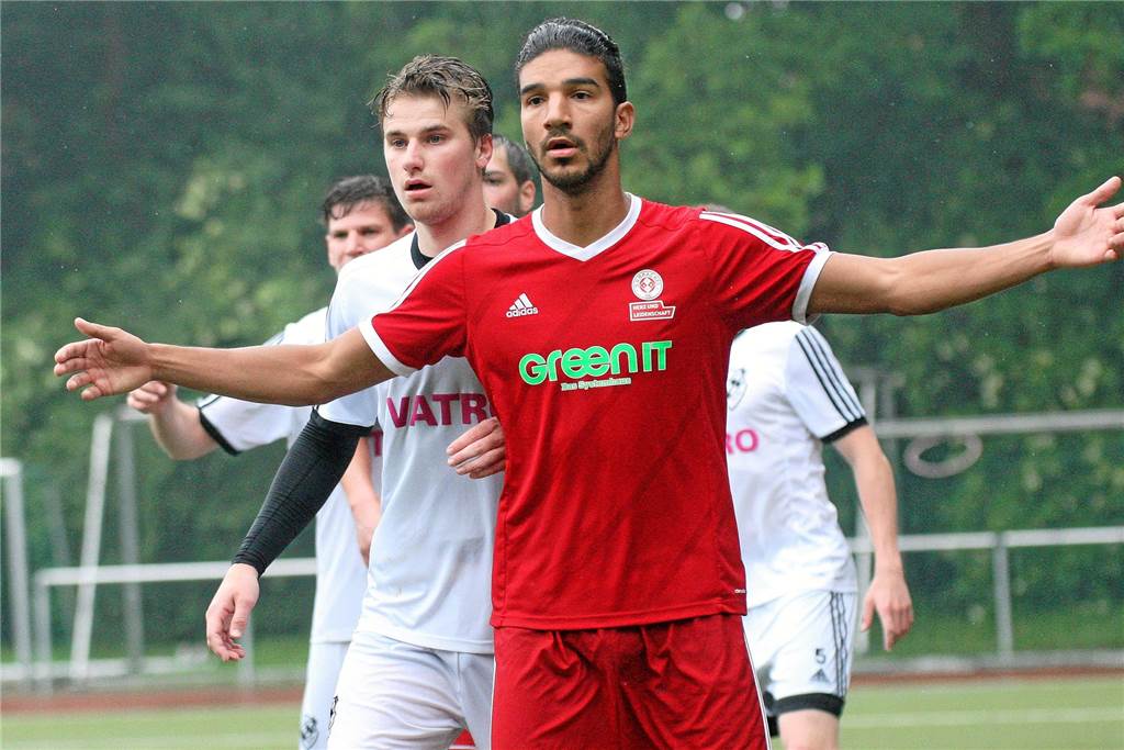 Lüner SV verpflichtet den Bruder eines ehemaligen Profis von Borussia Dortmund Robin Gordon (r.) spielt künftig für den Lüner SV.