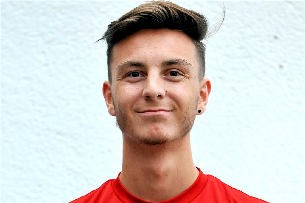 Ärger um Neuers Regenbogenbinde - was sagen Schwerter Kapitäne dazu? Robin Klüter, Kapitän der SG Eintracht Ergste.