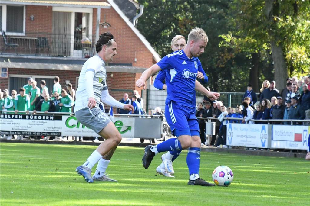 Robin Schwick gegen den FC Epe. 