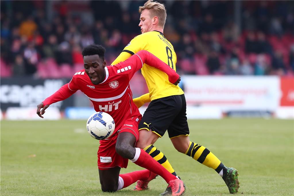 Dortmunds U23 erinnert sich an vergessene Tugenden - und darf endlich wieder feiern Robust in den Zweikämpfen: Marco Hober.