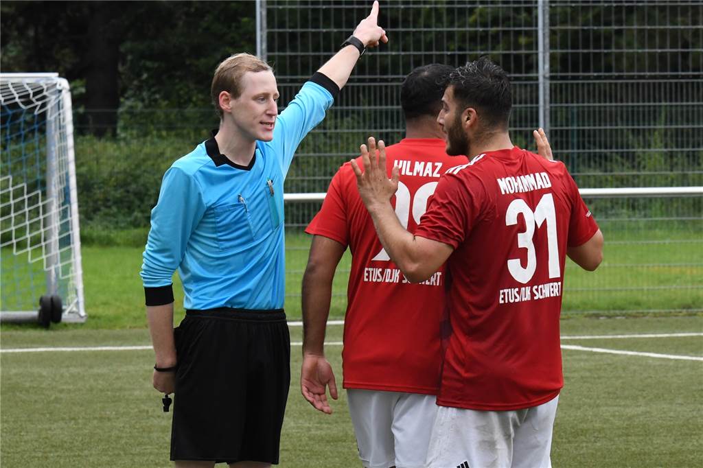 Hitzige Partie samt Platzverweis: BW Alstedde erkämpft sich Sieg in Nachspielzeit Rodi Mohammad sah nach einer Tätlichkeit die Rote Karte.
