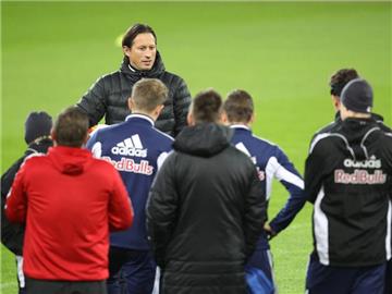 Roger Schmidt hat seinen Vertrag bei Red Bull Salzburg verlängert. Foto: Julien Warnand