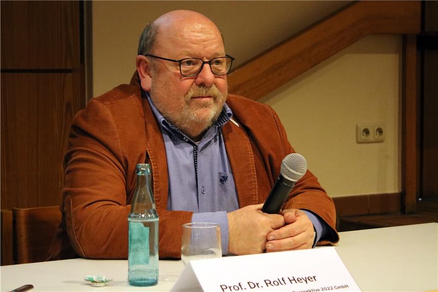 So geht es mit dem Bochumer Industriegelände weiter Rolf Heyer vermarktet das neue Gebiet.