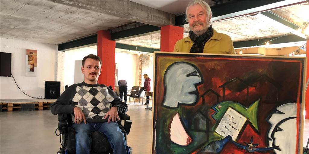 Rolf Hinse ist nach 20 italienischen Jahren jetzt zurück in Stadtlohn Rolf Hinse (r.) und Stefan Frechen zeigen Bilder und Gedichte im Kulturzentrum Stadtlohn.