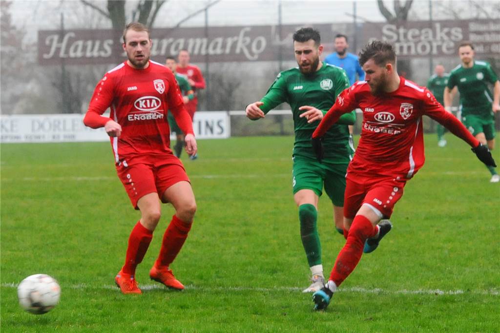 Roman Humenscheimer ist der „vielleicht spannendste Neuzugang“ beim FC Nordkirchen Roman Humenscheimer (r.) traf schon 14 Mal in dieser Saison.