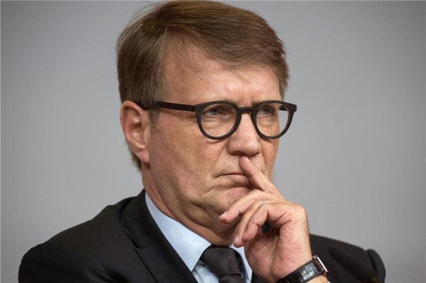 Kabinett will Kohlekommission doch noch nicht einsetzen Ronald Pofalla, Vorstand Infrastruktur der Deutschen Bahn, während der Bilanz-Pressekonferenz der Deutsche Bahn AG Foto: Soeren Stache/Archiv
