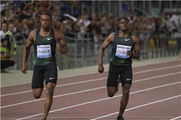 Ronnie Baker (l) gewann in 9,90 Sekunden das 100-Meter-Rennen beim Diamond-League-Meeting in London. Foto: Gregorio Borgia