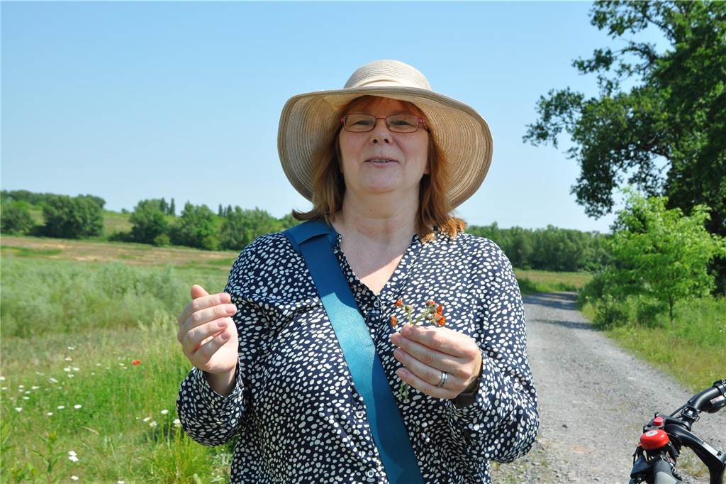 Giftige Pflanze wuchs an Spazierweg: Gefahr auch nach Rodung nicht ganz gebannt Rosalie Surmann, Pflanzenexpertin aus Castrop-Rauxel