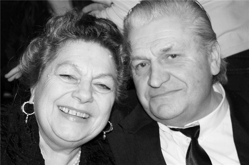 Simjü-Schausteller Rudolf Schütze (78) gestorben: Beliebt, bekannt und ein Kirmes-Urgestein Rudolf Schütze und seine Frau Bärbel lernten sich auf einem Kirmesplatz kennen.