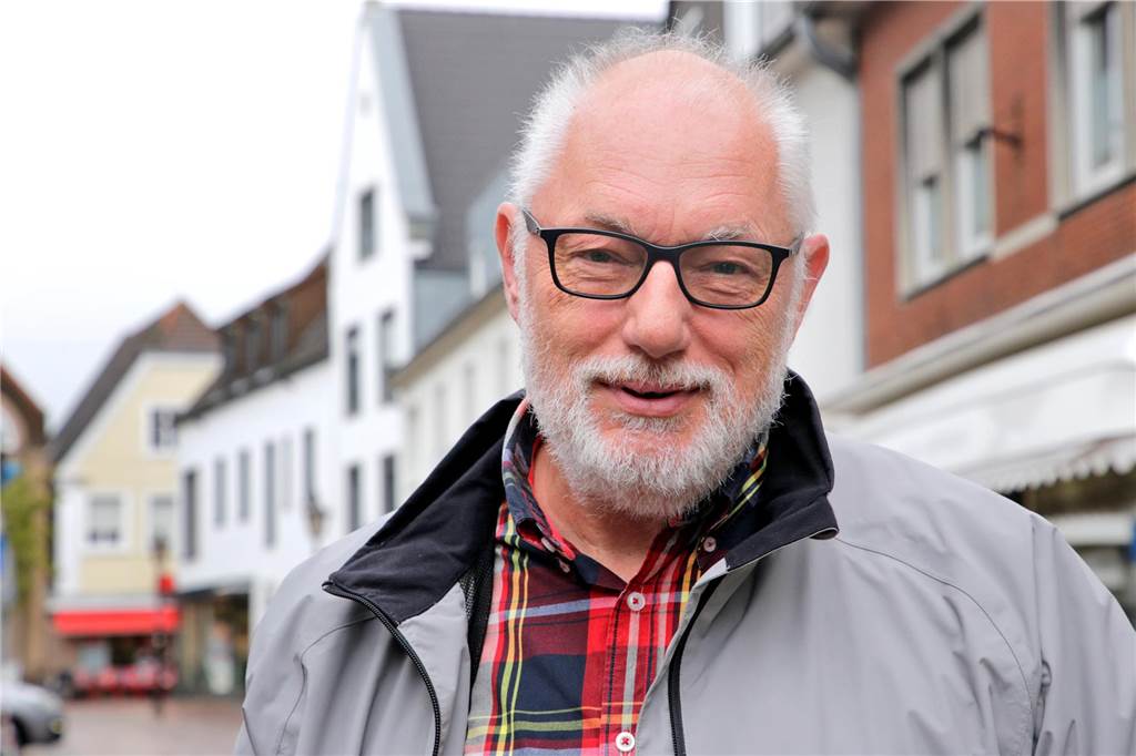 Radweg für Schüttenwall in weite Ferne gerückt Rüdiger Haake, Vorsitzender des Seniorenbeirats, hatte den Try-Out-Radweg vorgeschlagen. Auch mit Blick auf mehr Sicherheit für ältere Menschen im Straßenverkehr.