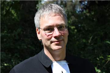 Rüdiger Holthoff fragt im Video nach der Bedeutung des selten gewordenen Wortes Barmherzigkeit.