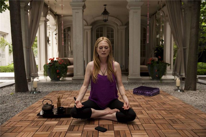Ruhmsucht und Reichtum fordern ihre Opfer Ruhe vor dem Sturm: Julianne Moore als alternde Schauspielerin, für die Hollywood keine Rollen mehr hat.