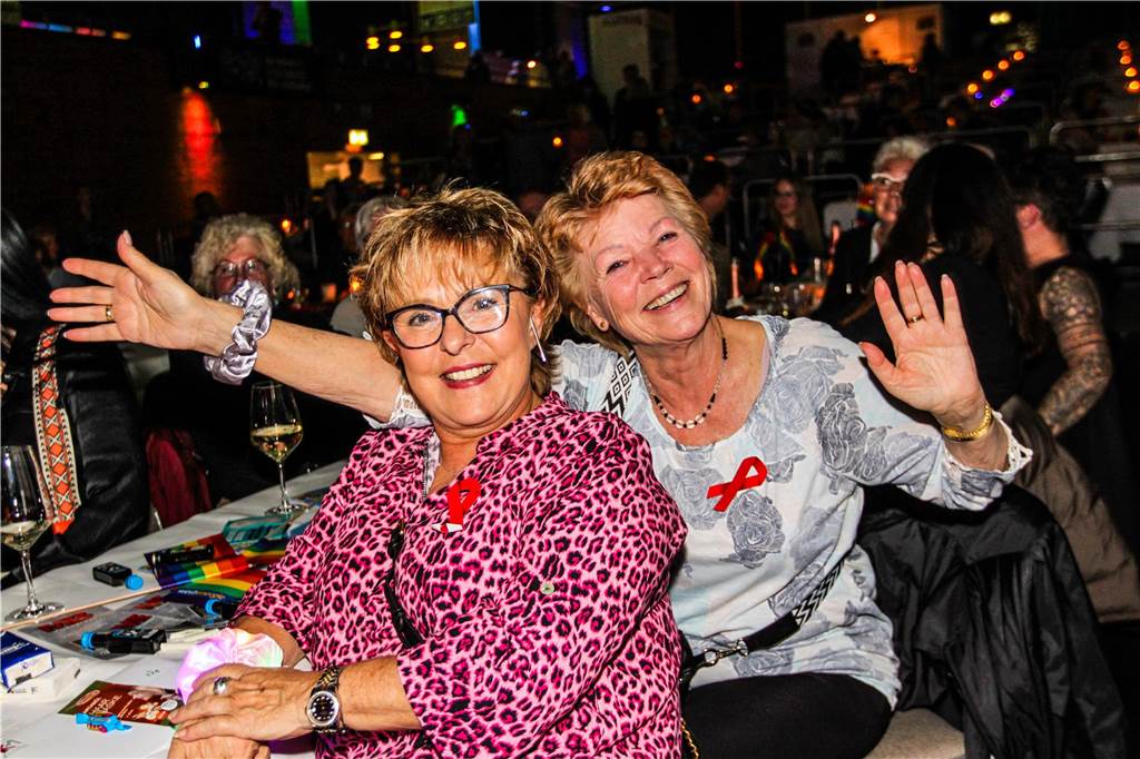 Viele Gäste feierten bei der 24. Aids-Gala in der Europahalle Castrop-Rauxel.