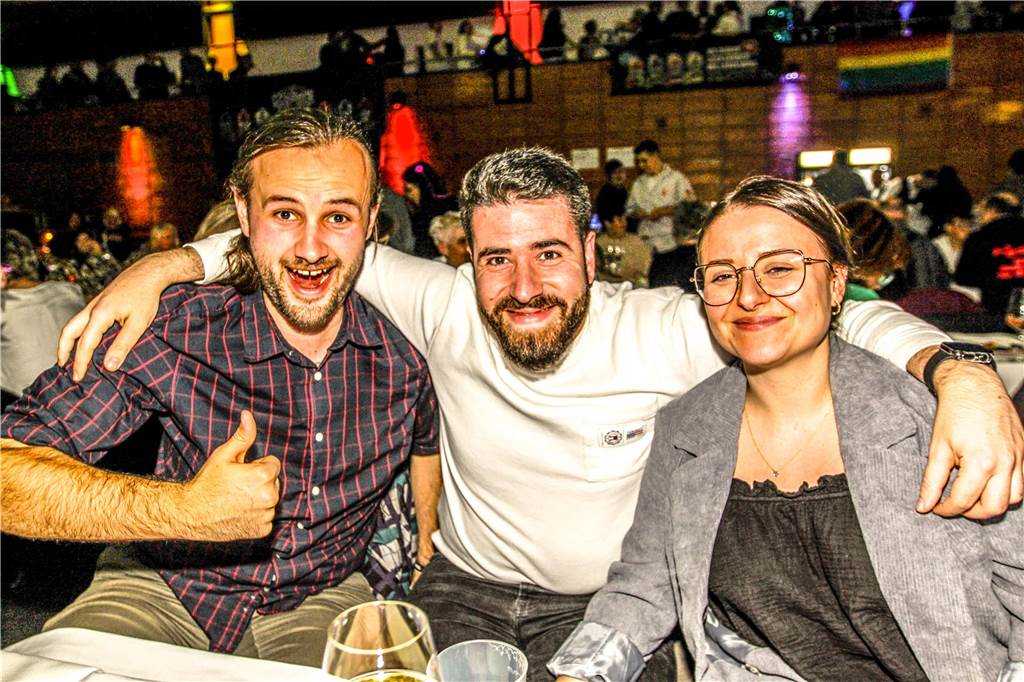 Viele Gäste feierten bei der 24. Aids-Gala in der Europahalle Castrop-Rauxel.