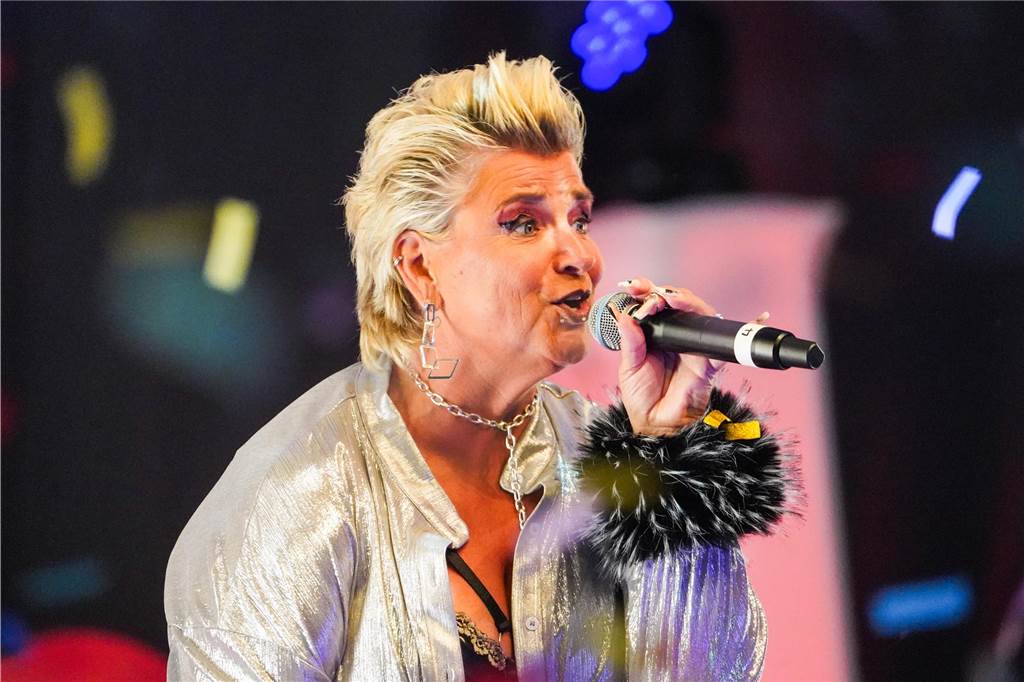 Viele Gäste feierten bei der 24. Aids-Gala in der Europahalle Castrop-Rauxel.