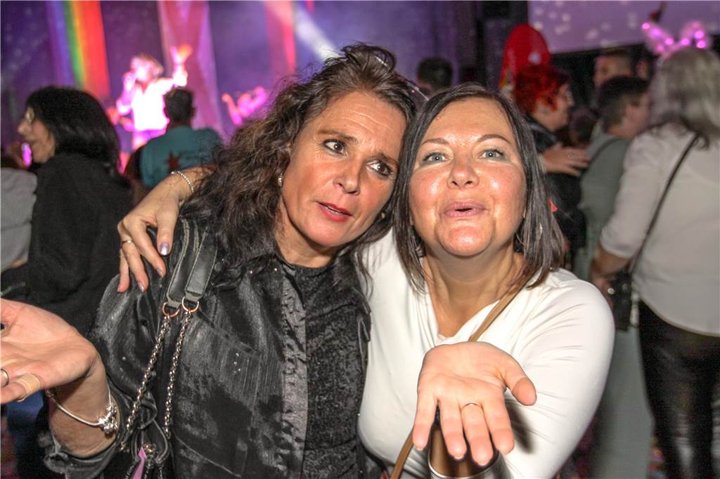 Viele Gäste feierten bei der 24. Aids-Gala in der Europahalle Castrop-Rauxel.