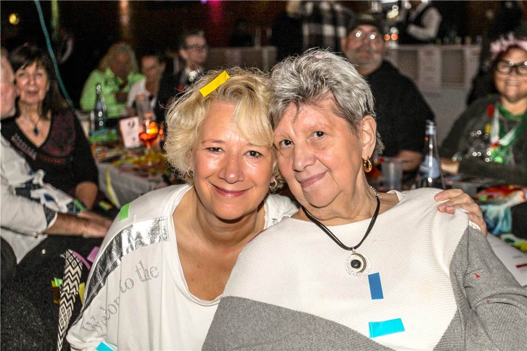 Viele Gäste feierten bei der 24. Aids-Gala in der Europahalle Castrop-Rauxel.