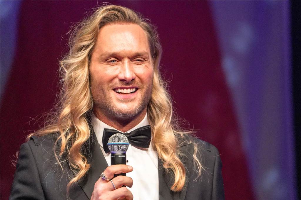Viele Gäste feierten bei der 24. Aids-Gala in der Europahalle Castrop-Rauxel.