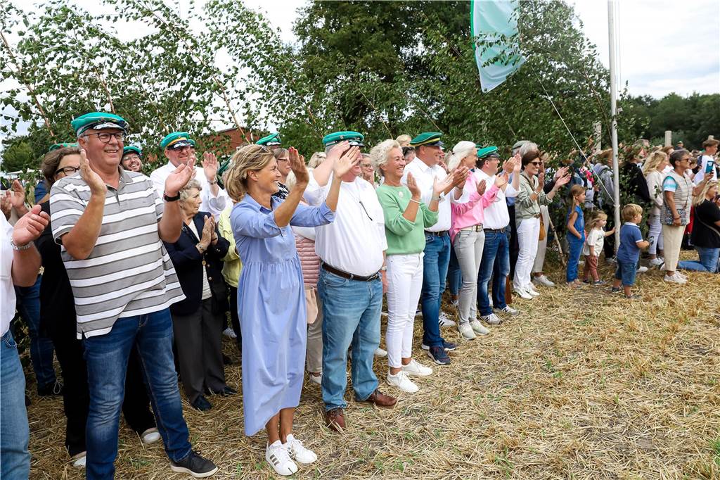 Rund 1.000 Schützen übten das Marschieren.