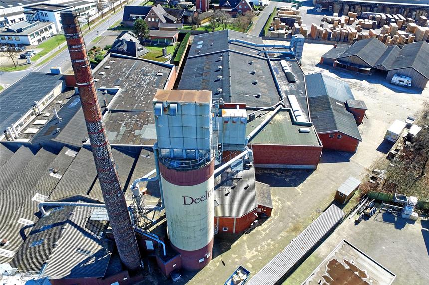 Deelmann schließt bis zum Jahresende Rund 14.000 Quadratmeter groß ist das Deelmann-Betriebsgelände an der Ramsdorfer Straße. 8000 Quadratmeter davon sind unter Dach.