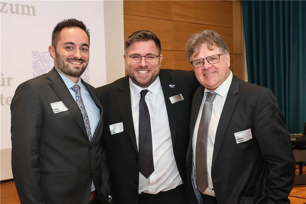 Rund 200 Gäste waren zum Neujahrsempfang der Freimaurerloge „Zur alten Linde“ in den Industrieklub am Alten Markt gekommen. Dort hielt Desiree Wendenburg vom Landesamt für Verfassungsschutz NRW einen Vortrag über Spionage und Cyberangriffe. Daneben gab es Musik und viel Zeit für Gespräche.