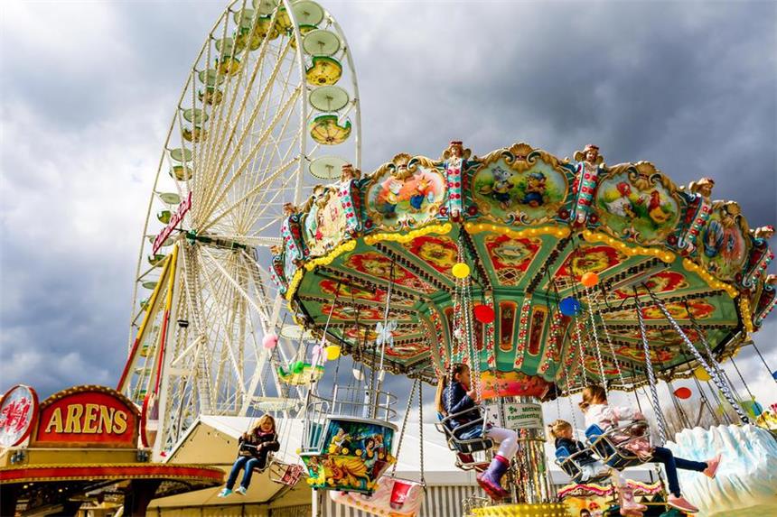 200.000 Besucher - So lief die Dortmunder Osterkirmes Rund 200.000 Besucher kamen 2016 zur Osterkirmes.