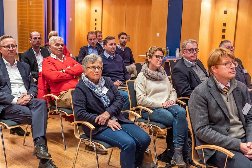 IHK lobt: Werne ist bei Ausbildungsplätzen „eine Perle“ Rund 50 Gäste verfolgten die IHK-Veranstaltung.