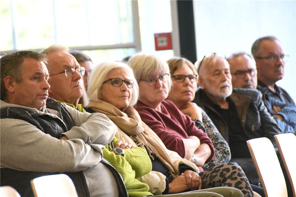 Rund 90 Besucher hatte die Bürgerversammlung zum Hotelquartier Nordkirchen.