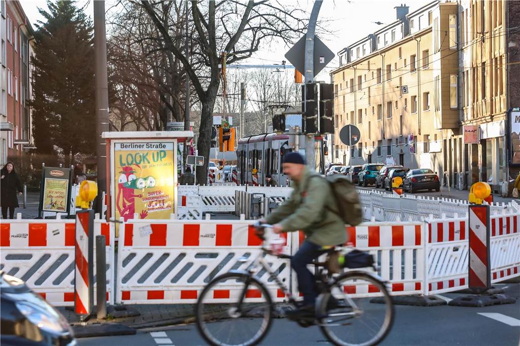 Sperrungen im April durch Gleisbauarbeiten am Körner Hellweg Baustelle Körner Hellweg