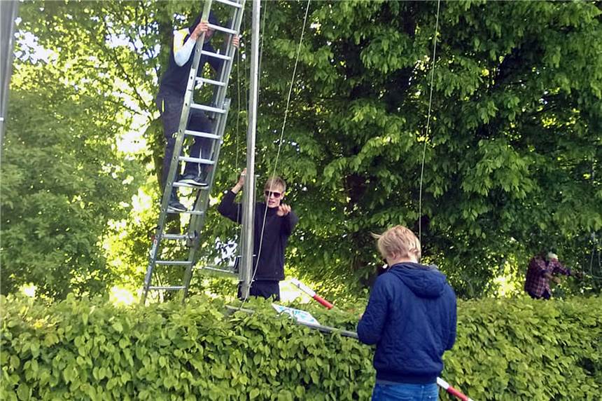 Rund ums Bootshaus, hier am Ruhrwanderweg, werkelten viele fleißige Hände des KVS schon in der vergangenen Woche, um einen reibungslosen Ablauf des 67. Ruhrslaloms zu gewährleisten.