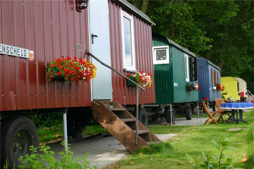 Außergewöhnliche Campingplätze in NRW: Das gibt’s nicht überall Rustikal und ruhrgebietsschick!