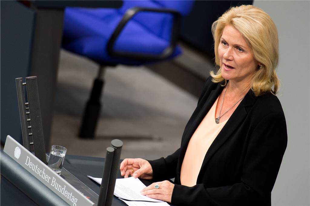 Entwurf für neues Infektionsschutzgesetz: „Dringend verbesserungsbedürftig“ Sabine Poschmann, SPD-Bundestagsabgeordnete für Dortmund, hält den neuen Weg der Bundesregierung grundsätzlich für richtig. „Wir müssen alle an einem Strang ziehen“, sagt sie.