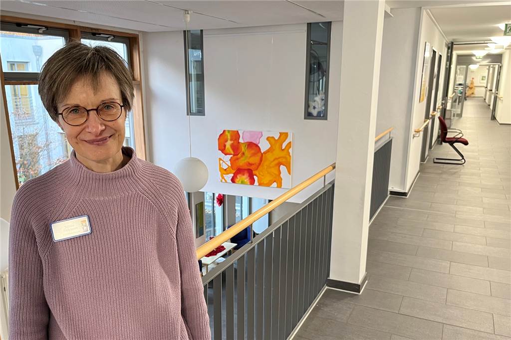 Ehrenamtliche dringend gesucht: „Eine Verbindung zur Welt“ Sabine Sickmann leitet den sozialen Dienst im Seniorenwohnheim St. Anna.