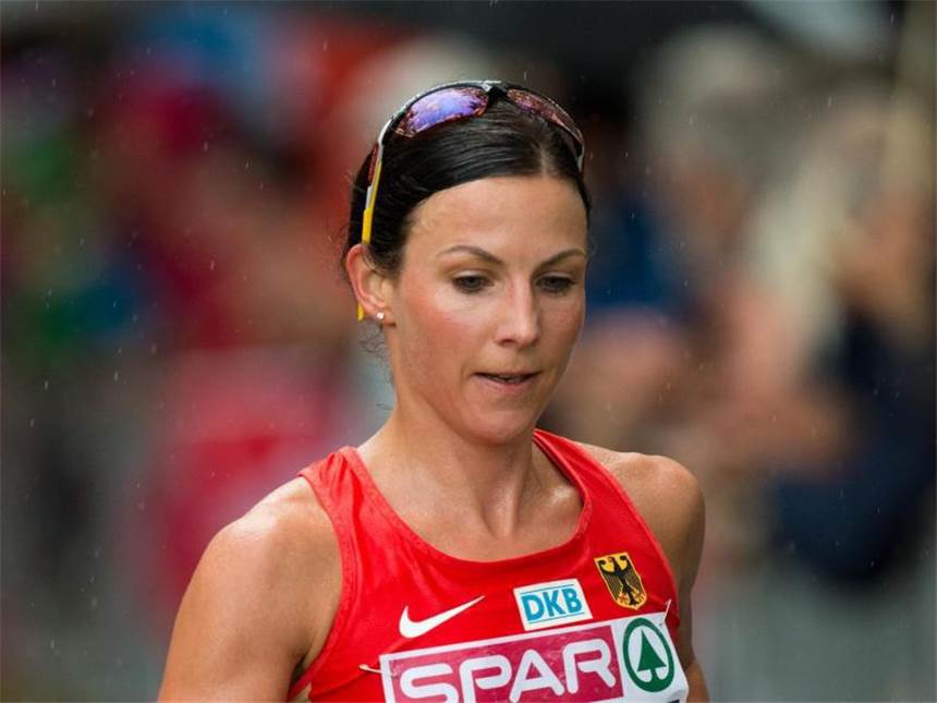 Mockenhaupt will nach Seuchenjahr zur WM Sabrina Mockenhaupt will bei der WM nochmal angreifen. Foto: Bernd Thissen