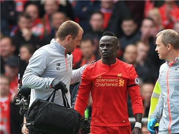 Sadio Mané fällt wegen einer Oberschenkelverletzung rund sechs Wochen aus. Foto: Peter Byrne/Archiv