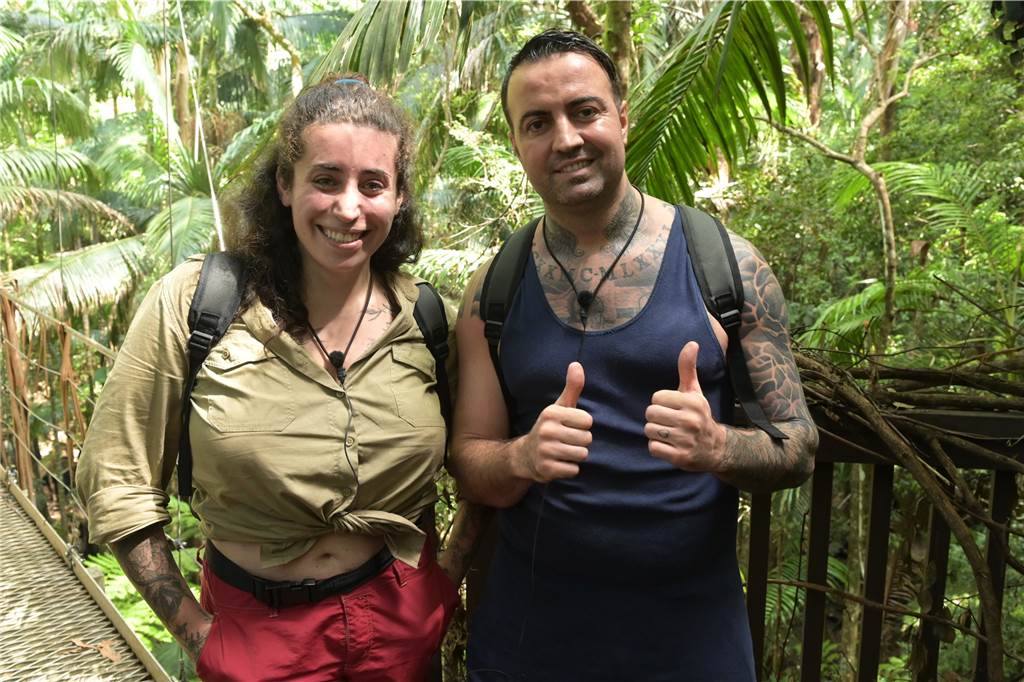 Dschungelcamp 2023 - Finalisten, Sendezeit, Wiedersehen: Alle Infos rund ums Finale Sänger Cosimo Citiolo sowie Influencerin Jolina Mennen im Dschungelcamp.
