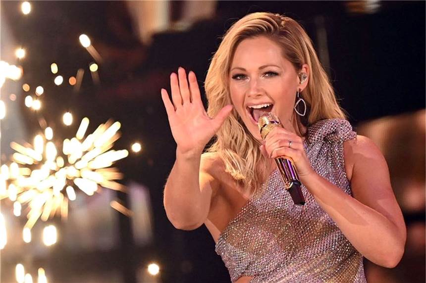 Nach „Verrat“: Schlagerstar Helene Fischer möchte ihr Privatleben schützen Sängerin Helene Fischer bei der TV-Spendengala "Ein Herz für Kinder".