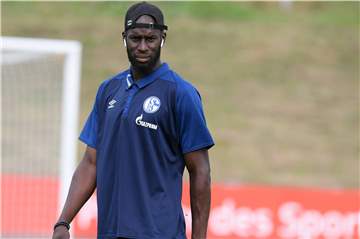 Salif Sane fühlt sich pudelwohl auf Schalke.