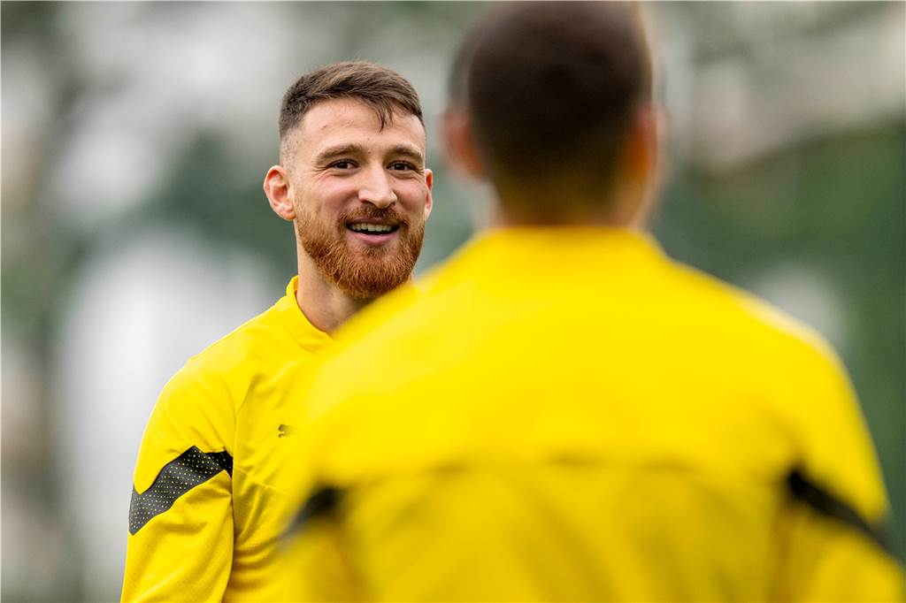 BVB-Mittelfeldspieler Salih Özcan muss sich beweisen: „Jetzt geht es zur Sache“ Salih Özcan während des Trainings in Marbella.